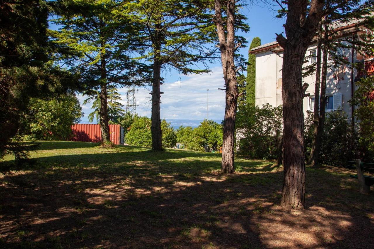 Hostel Trobenta In Oblak Portorož Exteriör bild